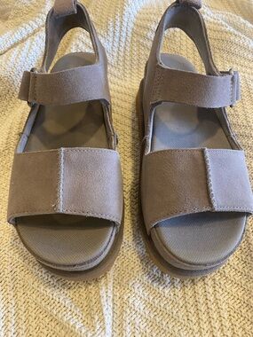 UGG Goldenstar suede platform sandal, Smoke Plume